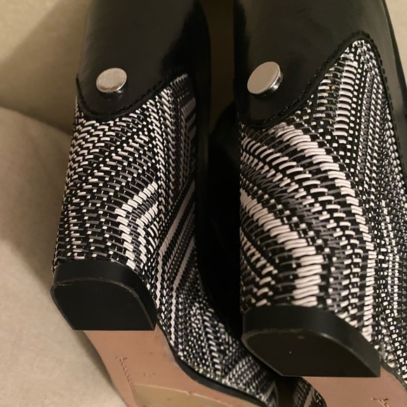 Guess leather black and white print wedges - Picture 5 of 5